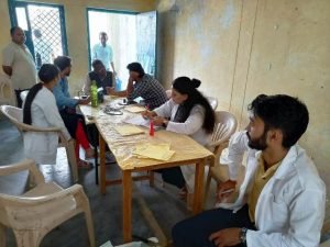 नगर पंचायत गजा में आयोजित किया गया स्वास्थ्य शिविर, 90 मरीजों का परीक्षण कर दी नि:शुल्क दवाइयां