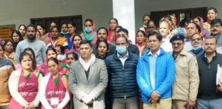 सुराज दिवस पर ग्राम पंचायत ओणी विकासखण्ड नरेन्द्रनगर में लगाई चौपाल