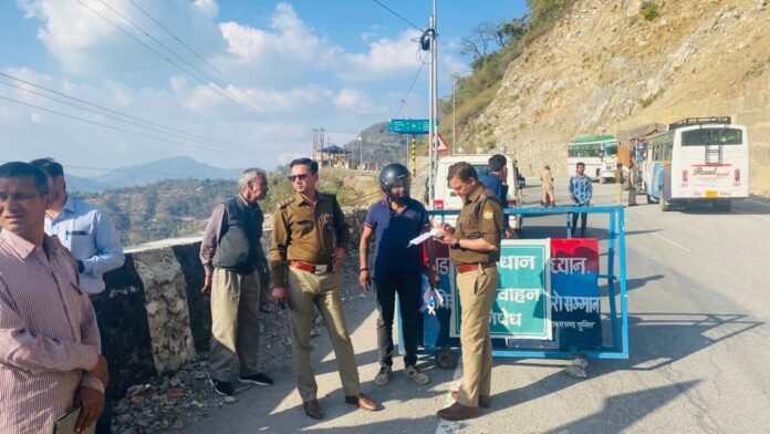 नरेंद्रनगर में चलाया गया संयुक्त यातायात चेकिंग अभियान, 35 वाहनों का मोटर वाहन अधिनियम के अंतर्गत काटे चालान